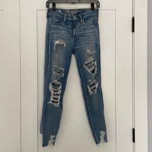 American Eagle Cropped Jeans Size 4